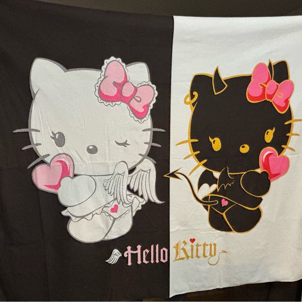 Hello Kitty Angel Devil Tapestry